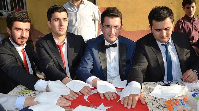 Güvey başı dolama geleneği düğünlere renk katıyor