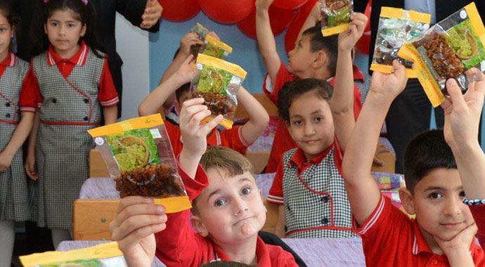 30 bin okulda, 6 milyon öğrenciye kuru üzüm