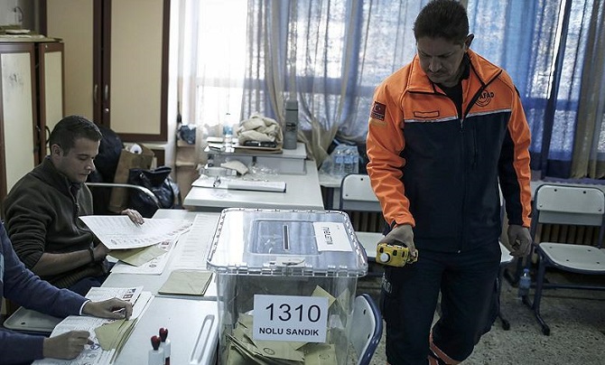 AFAD'dan oy kullanılan okullarda KBRN taraması