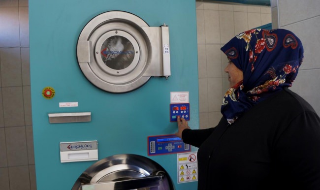 İhtiyaç sahiplerinin çamaşırları ücretsiz yıkanacak