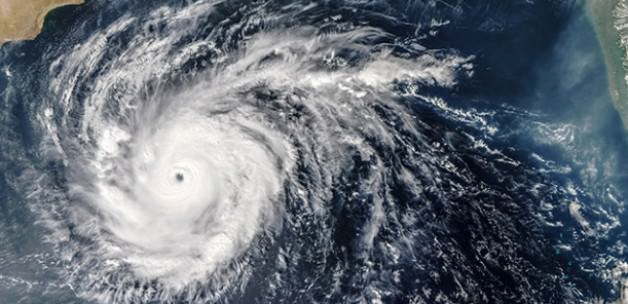 Bin 230 aile Chapala kasırgasından kaçıyor