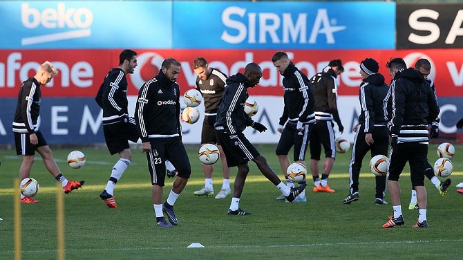 Beşiktaş'ta Skenderbeu maçına hazırlanıyor