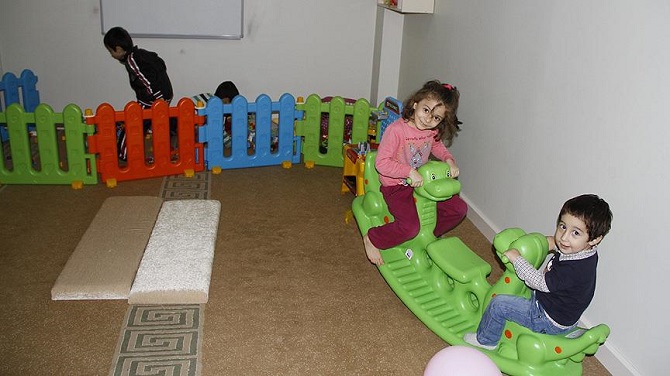 Oyun parkı çocukların camiye ilgisini artırdı