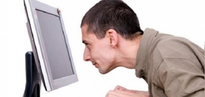 Göz sağlığı için bilgisayarı doğru kullanmak gerekiyor
