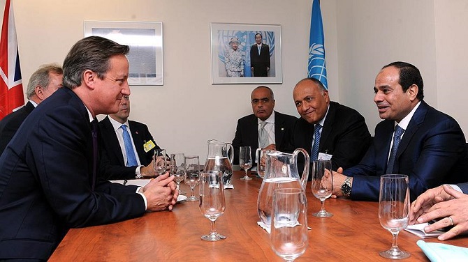 Mısır’daki çıkarlar Cameron’a insan haklarını unutturdu