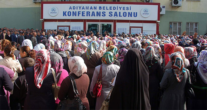200 kişilik iş için 3 bin kişi başvurunca izdiham yaşandı