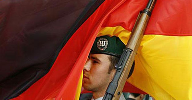 Alman ordusunda 'imam' tartışması