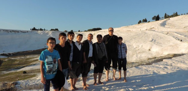 Sandıklı'da namaza teşvik için 25 öğrenci ödüllendirildi