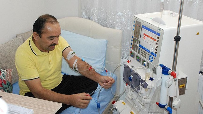 Denizli'de kronik böbrek yetmezliği olan hastalara evde diyaliz imkanı sağlanıyor