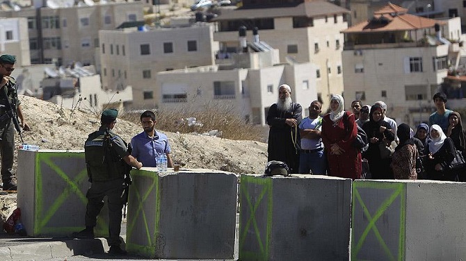 Hamas'tan Gazze sınırında 'hendek' planına tepki