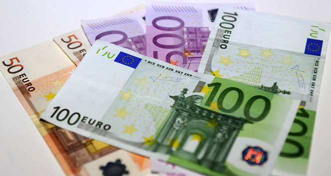 Afrika’ya 1.8 milyar euro ’mülteci’ yardımı