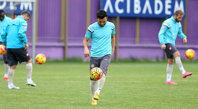 Osmanlıspor Çaykur Rizespor maçı hazırlıklarını sürdürdü