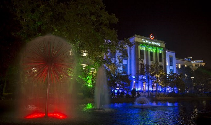 Sağlık Bakanlığı, 'diyabet' mavisine büründü