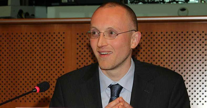 İslamofobi IŞİD’e sürüklüyor