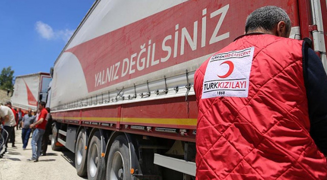 Türk Kızılayı'ndan Suriye'ye her gün 20 tır yardım