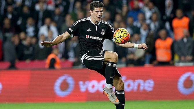 Beşiktaş'ın son 14 yıldaki en golcü ismi Gomez