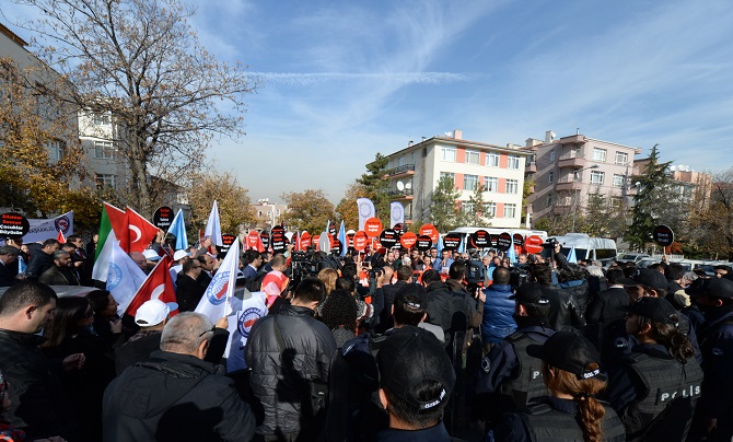 Rusya Büyükelçiliği Önünde Zulme Tepki
