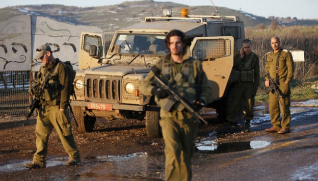 İsrail askerleri Batı Şeria'da 8 otobüse el koydu