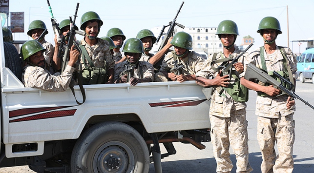Yemen'in Cevf kentine askeri birlik takviye edildi