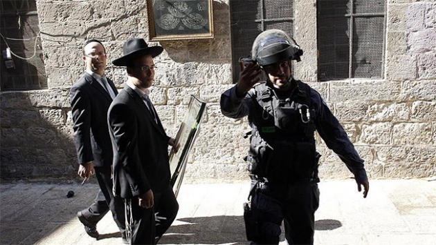 Yahudiler polis korumasında Mescid-i Aksa'ya girdi