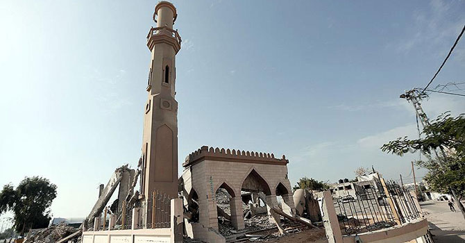 İsrail'in yıktığı camileri Türkiye yeniden inşa edecek