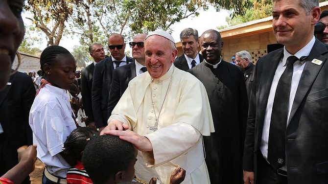 Papa Franciscus Orta Afrika Cumhuriyeti'nde Müslümanlarla buluştu