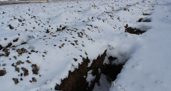 Erzurum'da 'kışa hazırlık' için 1800 mezar kazıldı