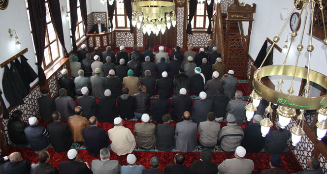 Cuma namazı sonrası Türkmenlere dua