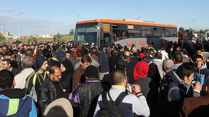 Refah Sınır Kapısı 'geçici' olarak açıldı