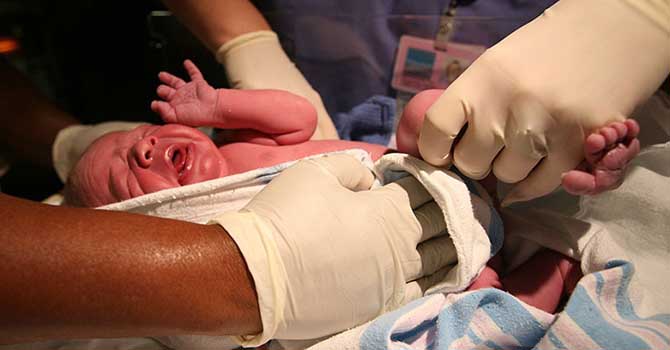 Her yıl 2,6 milyon bebek ölü doğuyor