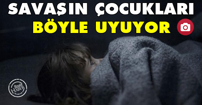 Savaşın çocukları evlerinden uzakta böyle uyuyor
