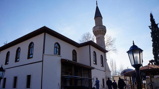 Bir öksüz minare daha mescidiyle buluştu'