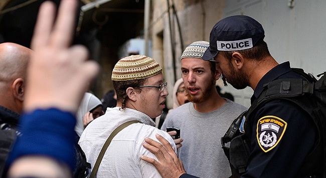 Yahudi yerleşimciler Mescid-iAksa'ya girdi