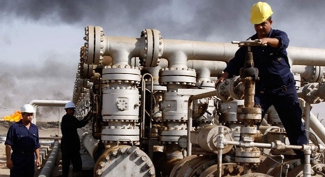 ABD'nin petrol üretimi 570 bin varil düşecek