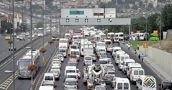 Trafik sigortasına yapılan zam meclise taşındı