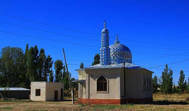 Kırgızistan’dan FETÖ okulları adımı