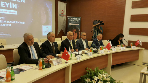 Suriyeliler için ‘Görmezden Gelmeyin’ kampanyası başladı