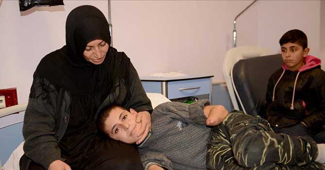 Suriyeli çocuklar hem sağlıklarına hem ailelerine kavuştu