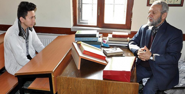 Hayatını Kur'an eğitimine adadı