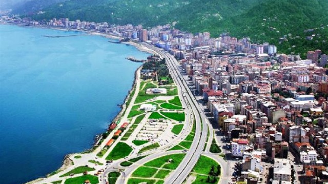 Rize’de dolgu alanındaki binalarda büyük tehlike