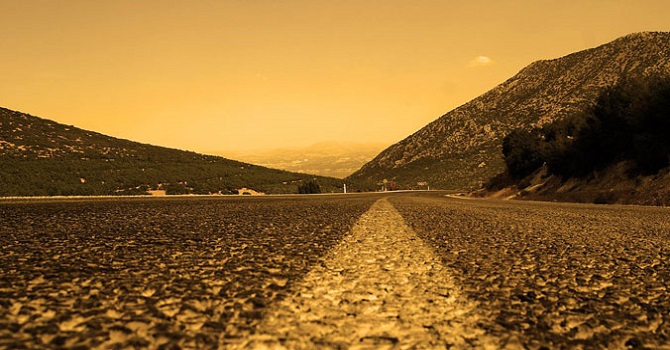 Bilim insanları ‘buzlanmayan asfalt’ geliştirdi