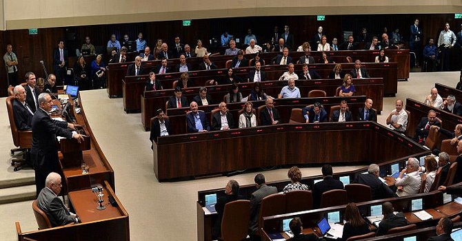 'İsrail ülkedeki Arap liderleri baskıyla susturmaya çalışıyor'