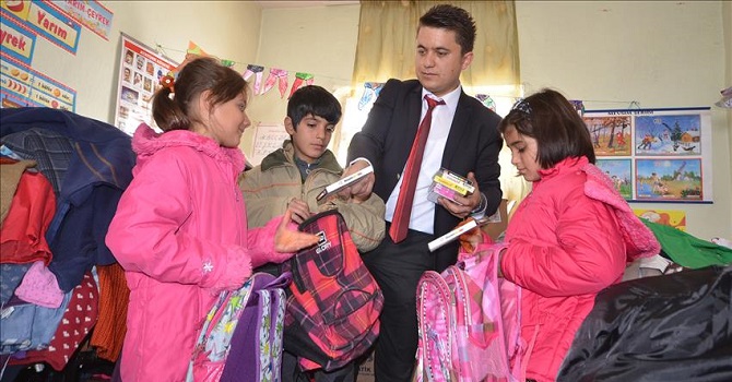 'Çocuk üşürse insanlık üşür' dedi, yardım yağdı