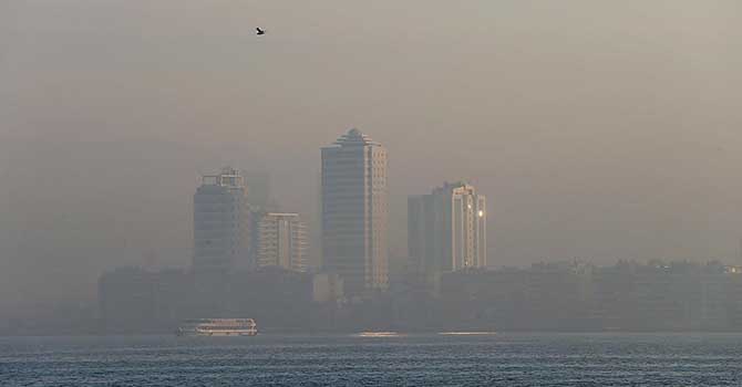 İzmir'de hava kirliliği uyarısı