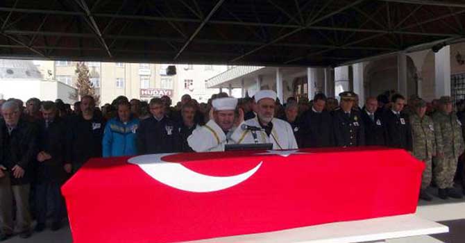 Görev şehidi polis toprağa verildi