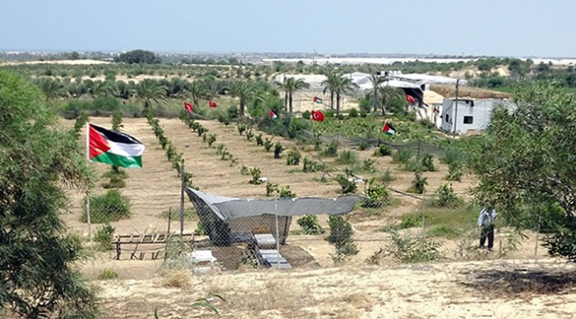 Gazze'de "Kütahya bahçesi" oluşturuldu
