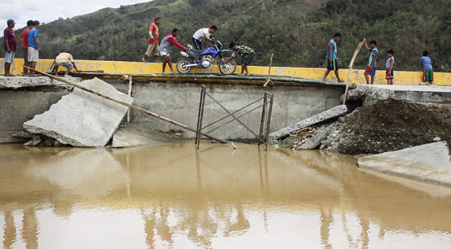 Filipinler'deki tayfunların bilançosu ağır