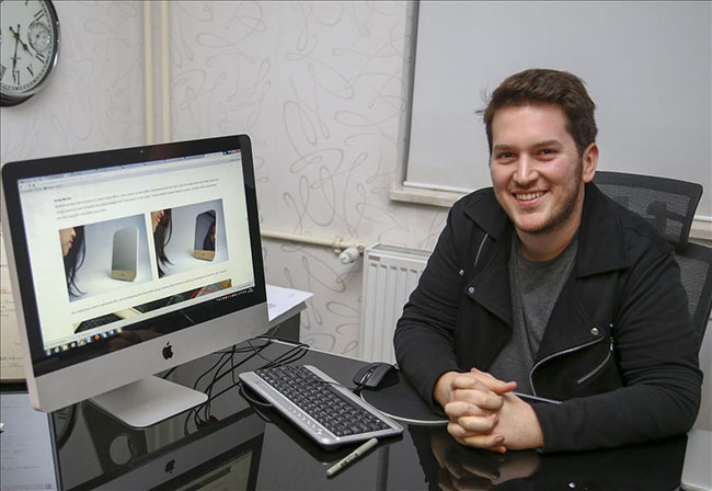 Kanser hastalarına 'gülümseten ayna' moral verecek