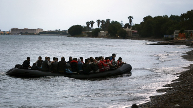 Bir milyon sığınmacı denizi aştı