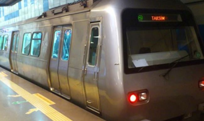 Yılbaşı gecesi metro saatleri uzatıldı